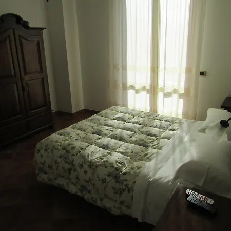 Il Girasole - & House In Country - Air Conditioned - 1500 Meters From Historic Center